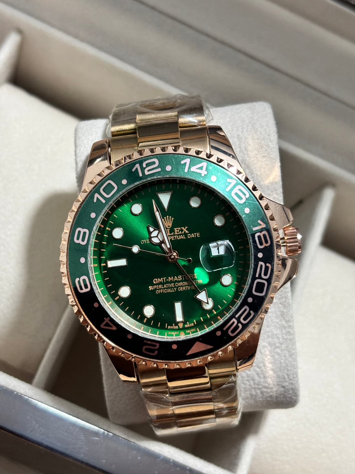 RX GM2 oro rosa bisel verde negro fondo verde