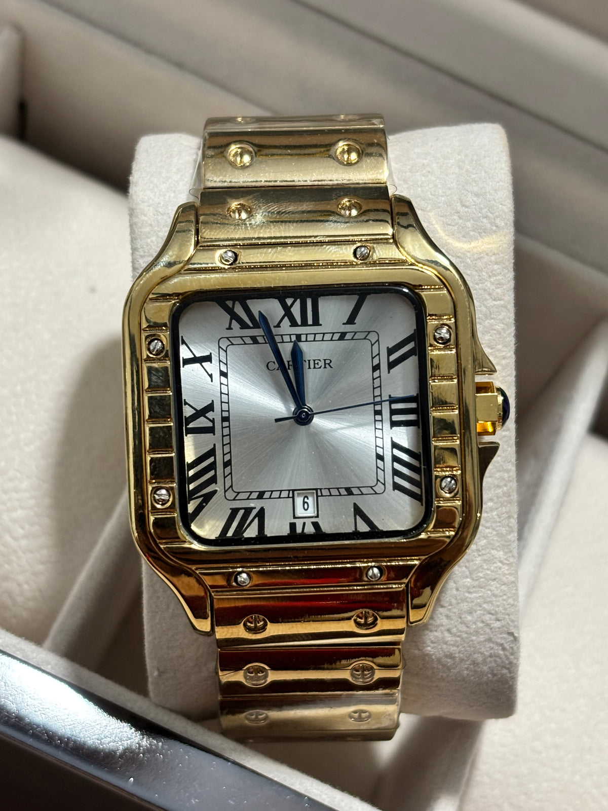 CRTR METAL dorado fondo plateado