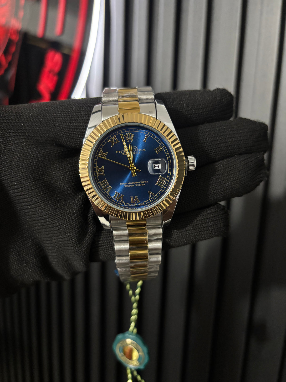 Rx roman bicolor fondo azul oscuro