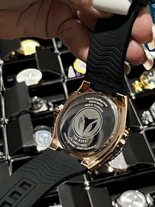 TSST GOMA/NEGRO TABLERO/BLANCO BISEL/DORADO