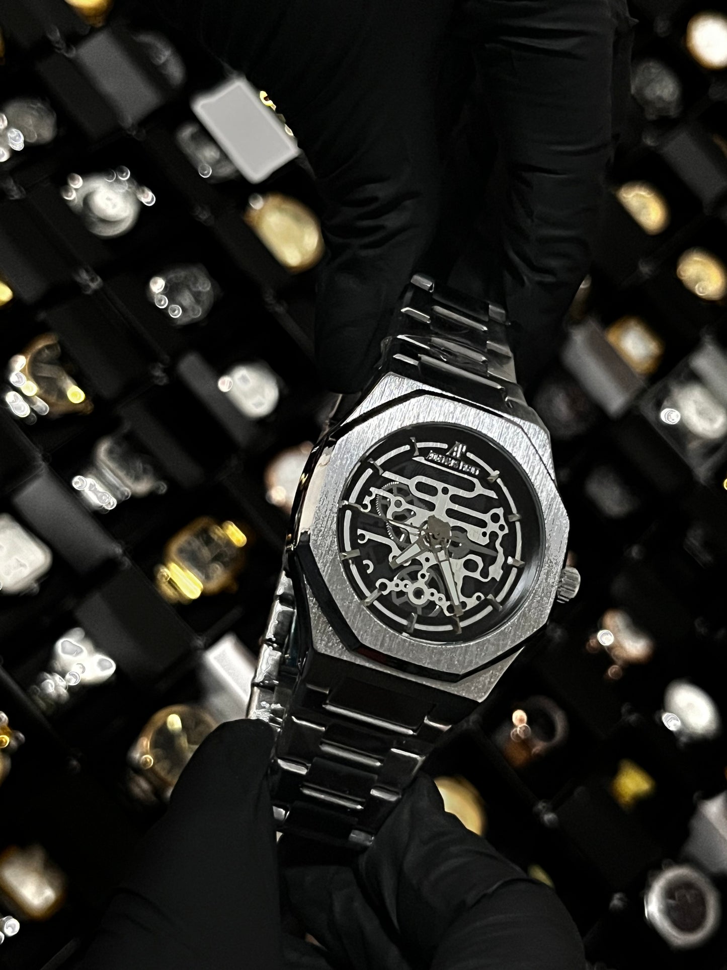 ADMR METÁLICO / PLATEADO FONDO NEGRO