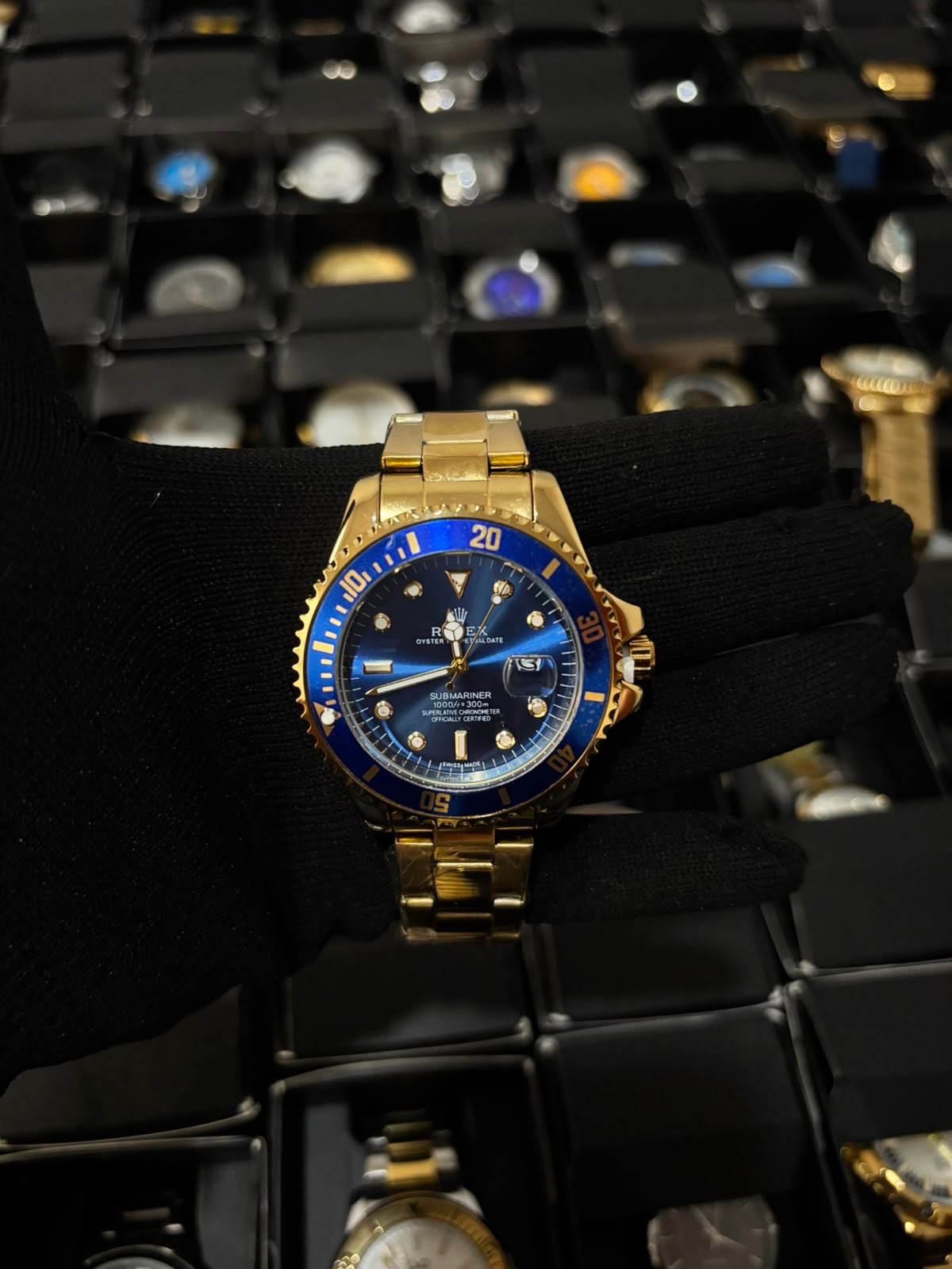Rx subm / dorado fondo azul