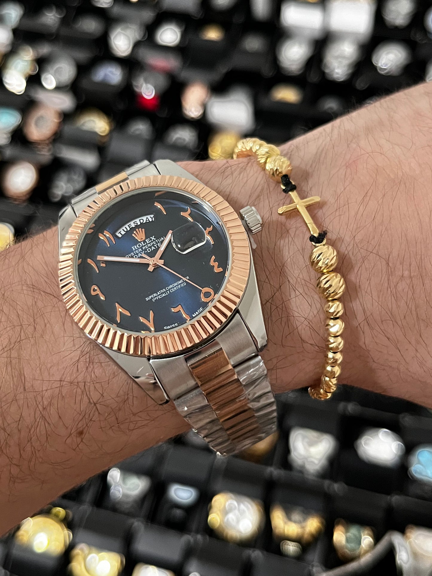 RX DTJST DD ARAB / BISEL RELIEVE / BICOLOR ORO ROSA FONDO AZUL OSCURO