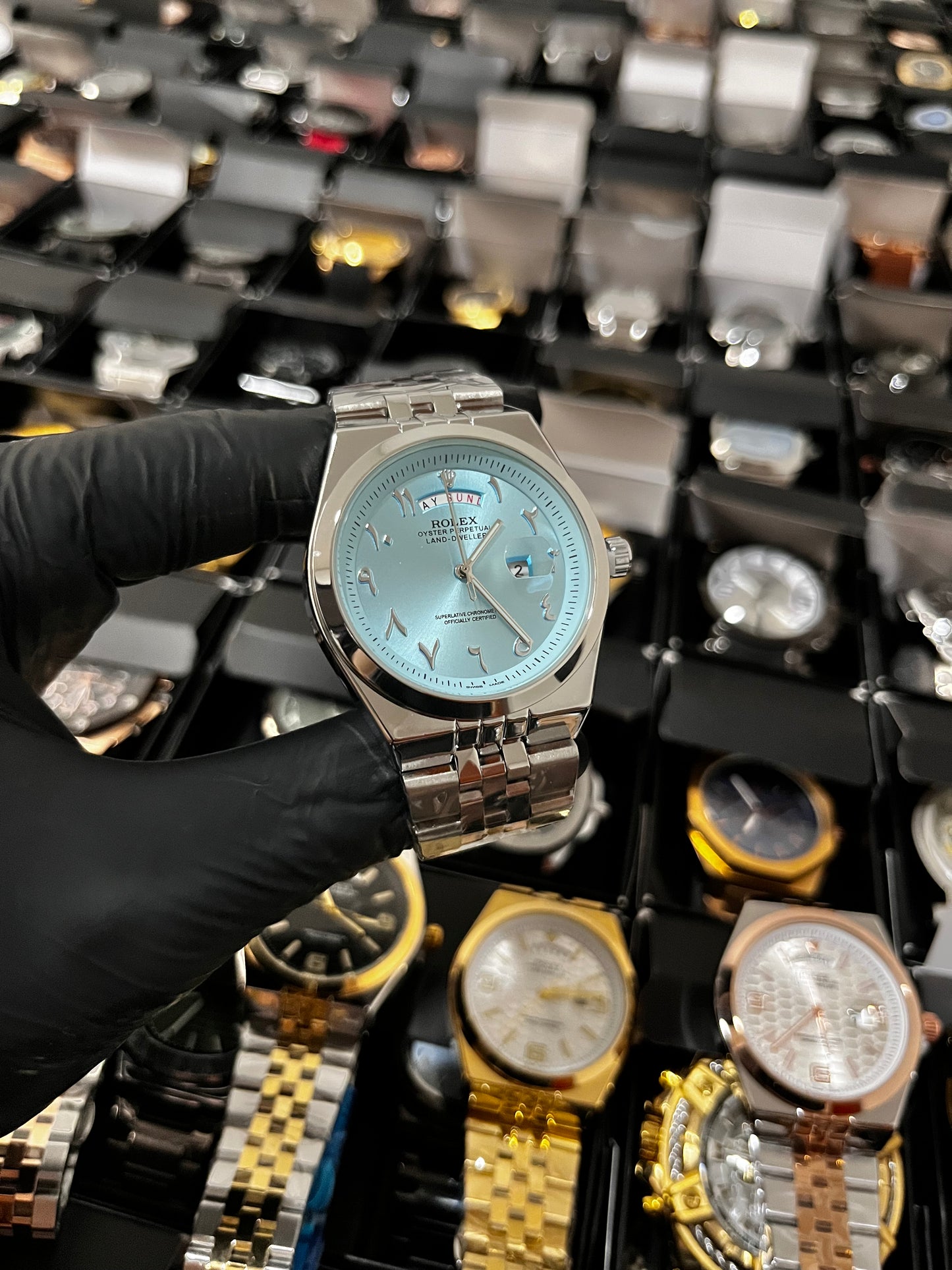 RX LANDWR ARAB / PLATEADO FONDO AZUL CLARO