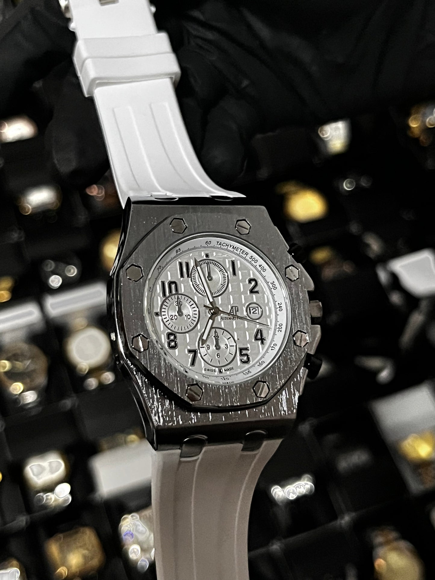 ADMR GOMA/BLANCO TABLERO/BLANCO/3 CRONOS BISEL/PLATEADO