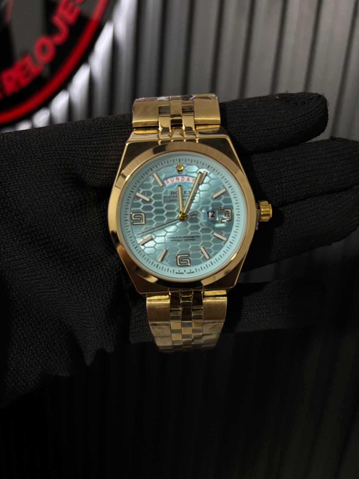 RX LANDWR 963 dorado fondo azul claro