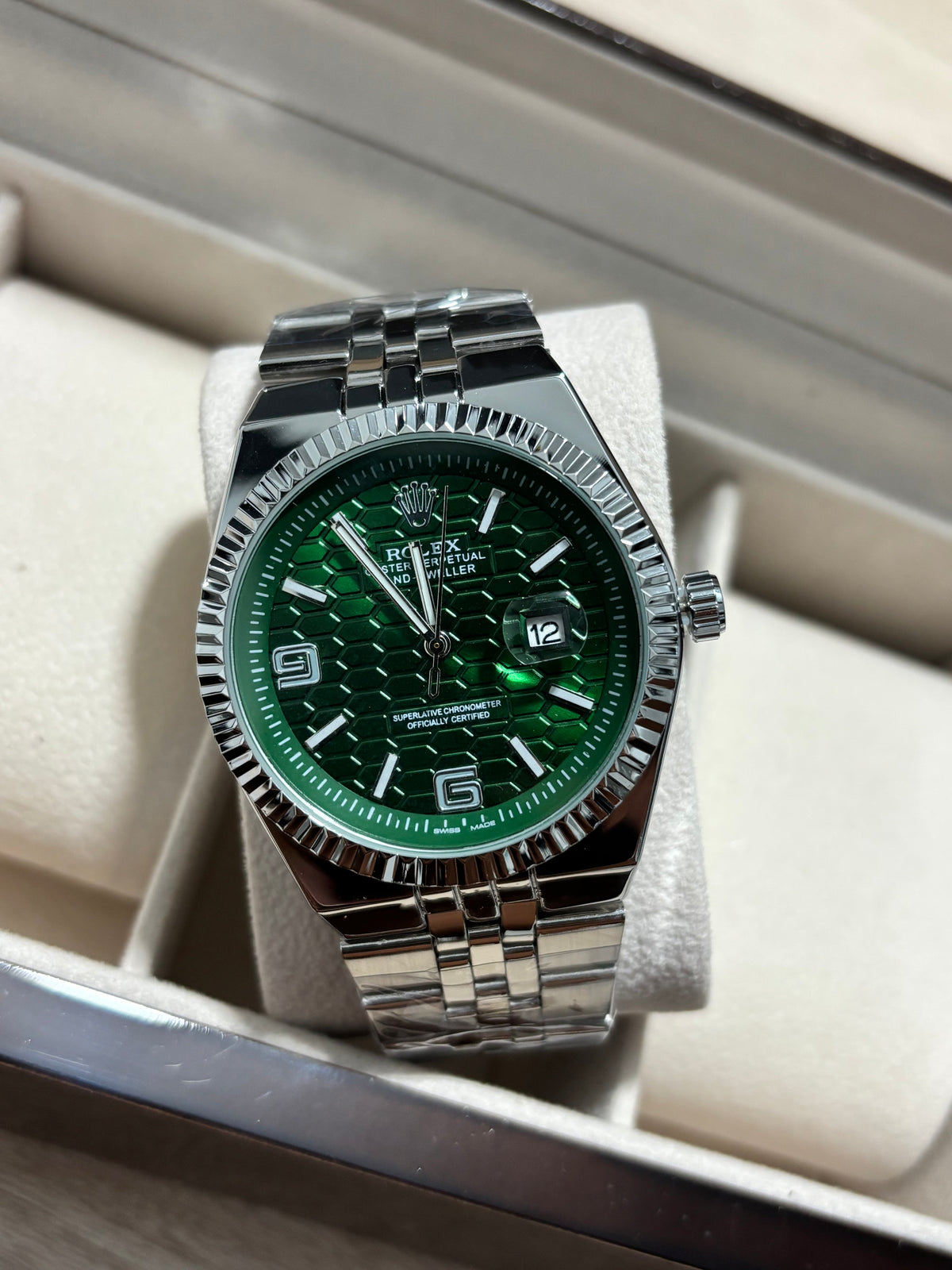 RX LANDWR R 963 plateado fondo verde