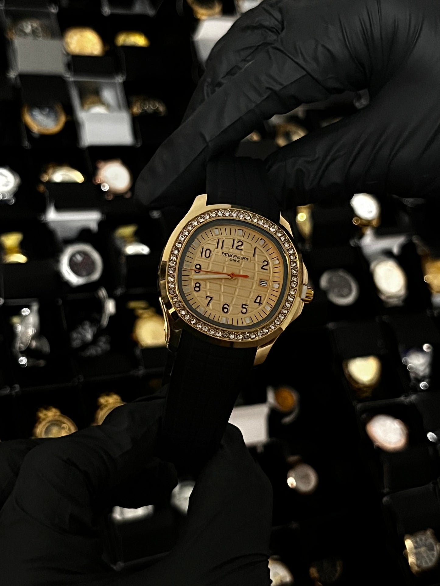 PTK PULSO GOMA CUBANO / NEGRO / TABLERO DORADO