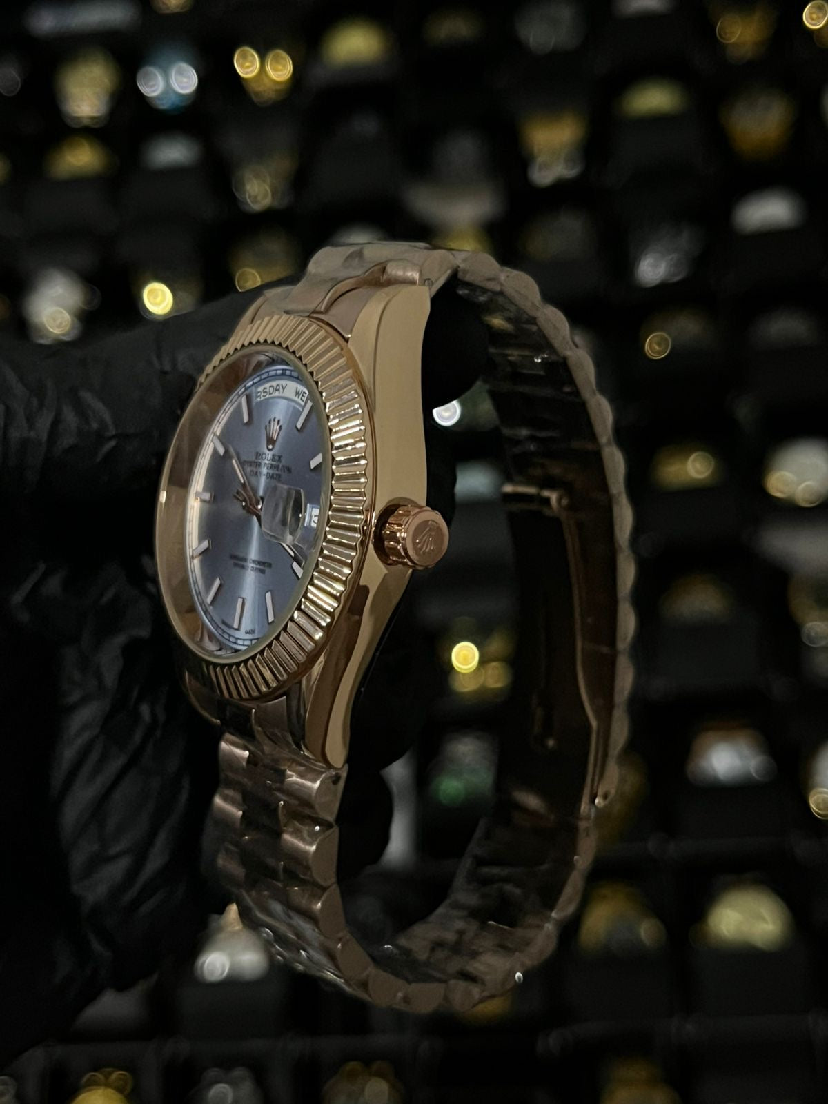 RX DTJST DD / BISEL RELIEVE / ORO ROSA FONDO AZUL CLARO
