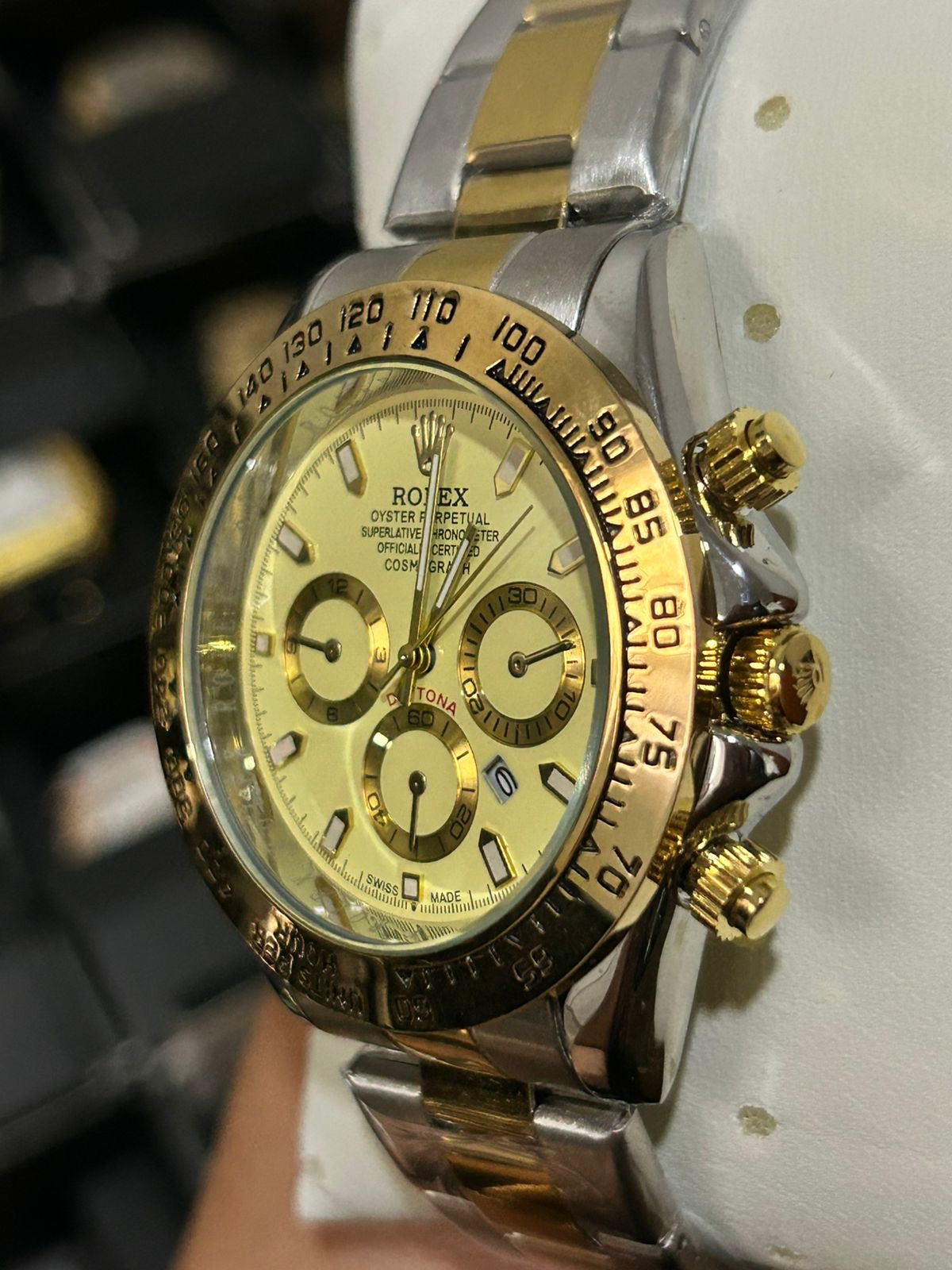 RX DYTN ACERO BICOLOR BISEL DORADO TABLERO AMARILLO