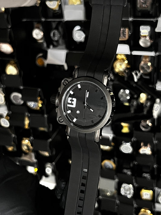 OAK GOMA/NEGRO TABLERO/NEGRO/BLANCO/# BISEL/NEGRO
