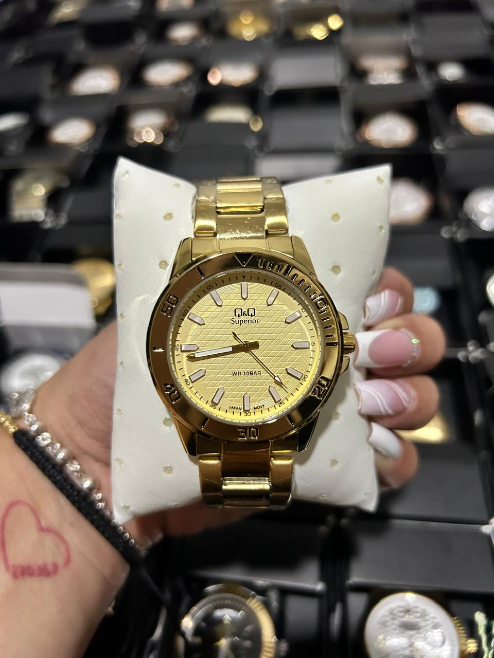 Q&Q ACERO/DORADO TABLERO/DORADO BISEL/DORADO Y NEGRO