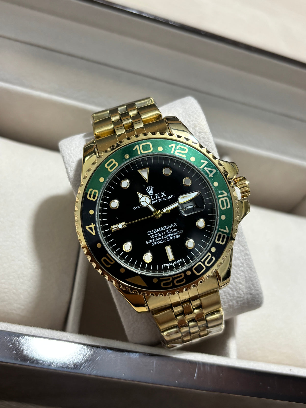 RX SUBM II dorado bisel negro verde fondo negro