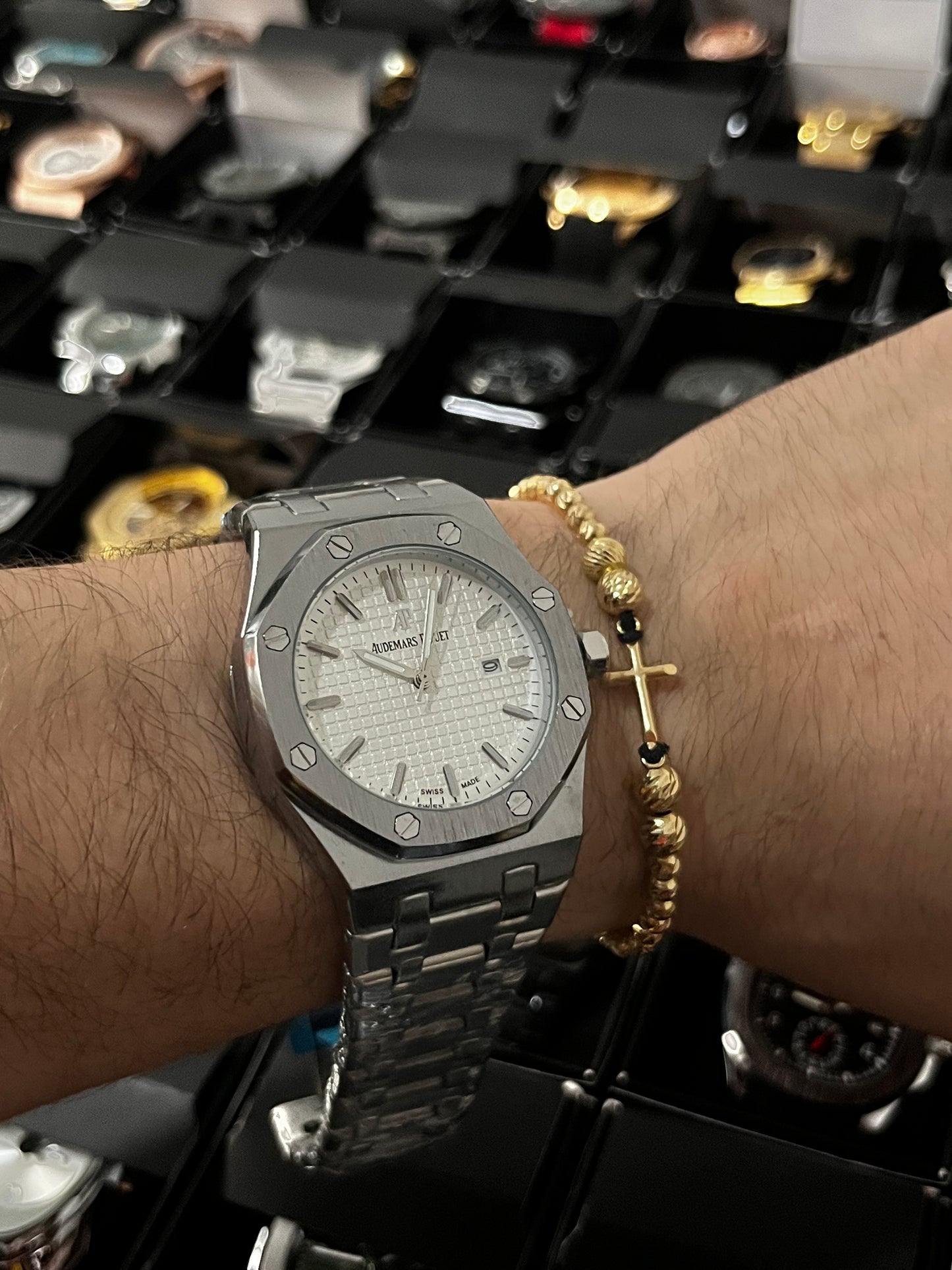 ADMR P METÁLICO II / PLATEADO FONDO BLANCO