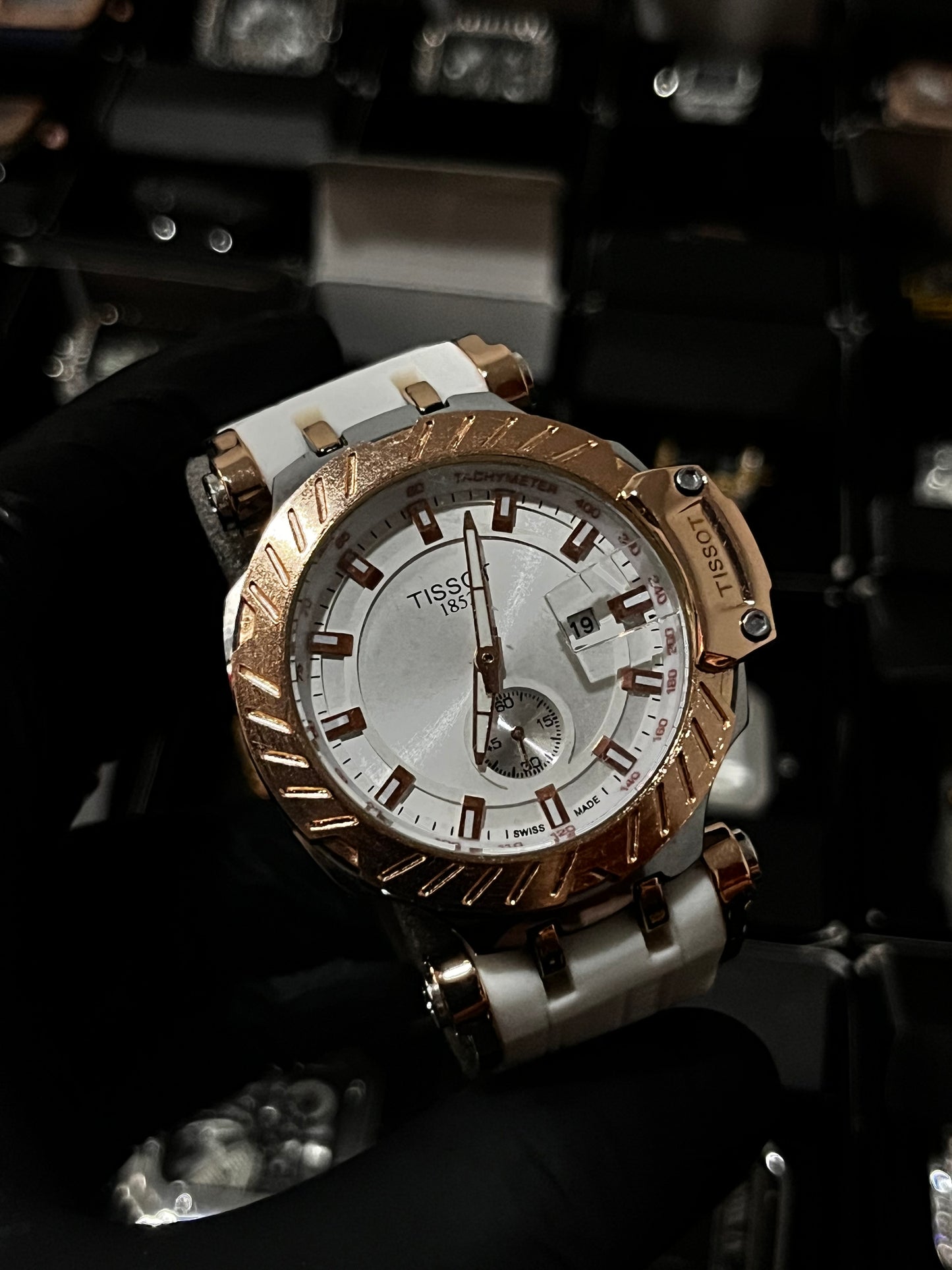 TSST GOMA BLANCO TABLERO PLATEADO BISEL PALO ROSA