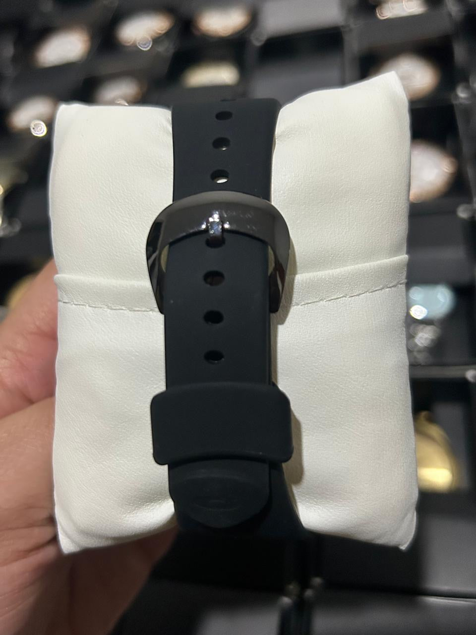 OAK GOMA/NEGRO TABLERO AMARILLO BISEL NEGRO