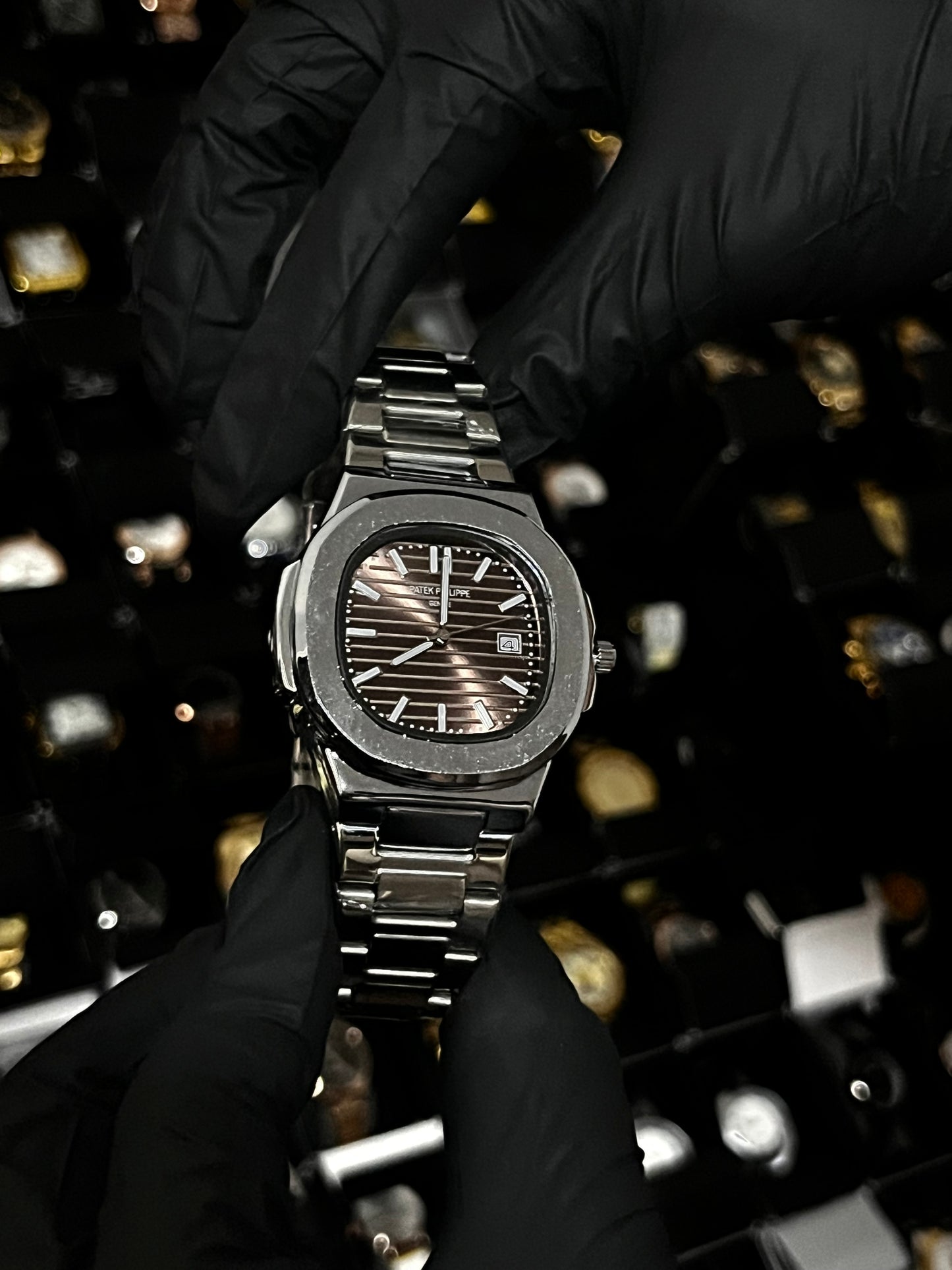 PTK METAL / CABALLERO / PLATEADO / FONDO CAFÉ