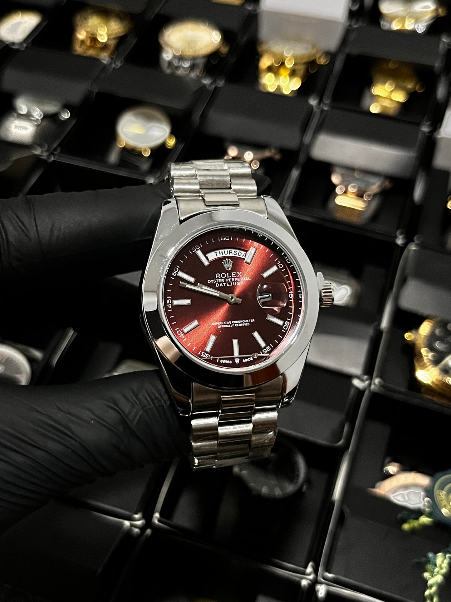 RX DTJST DD / PLATEADO FONDO ROJO