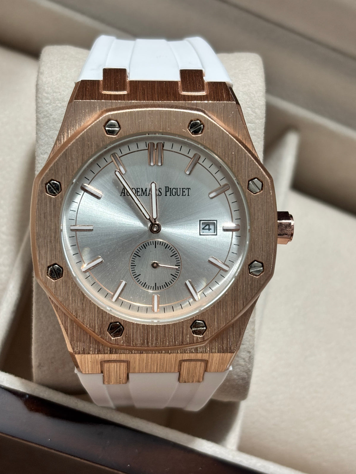 ADMR P METÁLICO RO GOMA blanco caja oro rosa