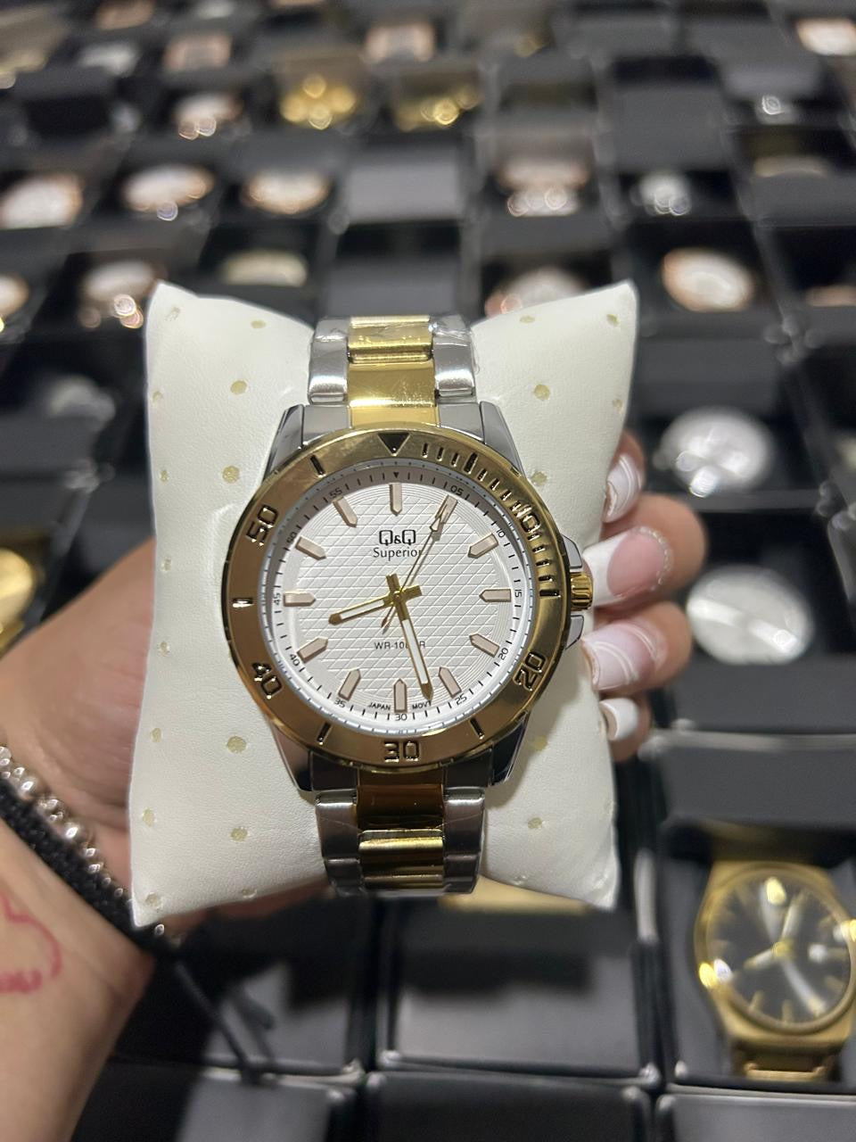 Q&Q ACERO/BICOLOR TABLERO/BLANCO BISEL/DORADO