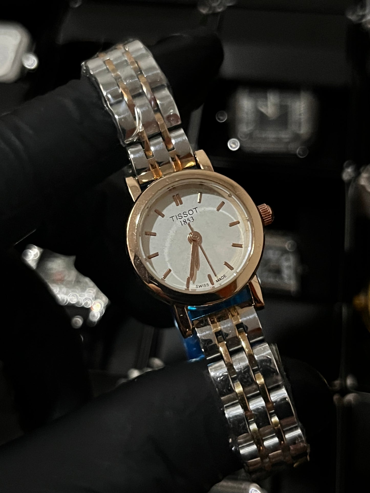 TSST DAMA ACERO BICOLOR TABLERO BLANCO BISEL DORADO