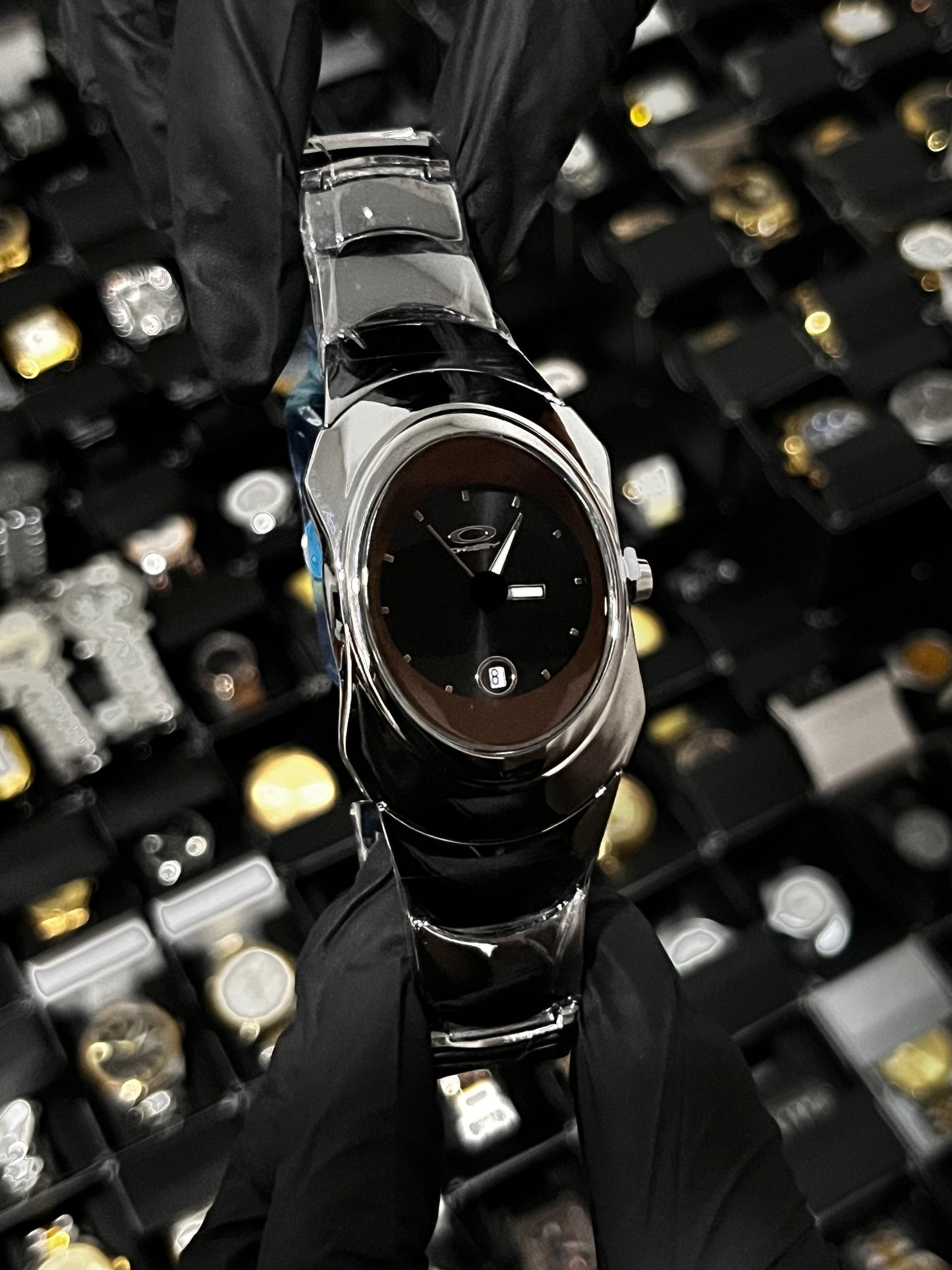 OAK ACERO/PLATEADO TABLERO/NEGRO BISEL/PLATEADO/CAFE CAJA/OVALADA