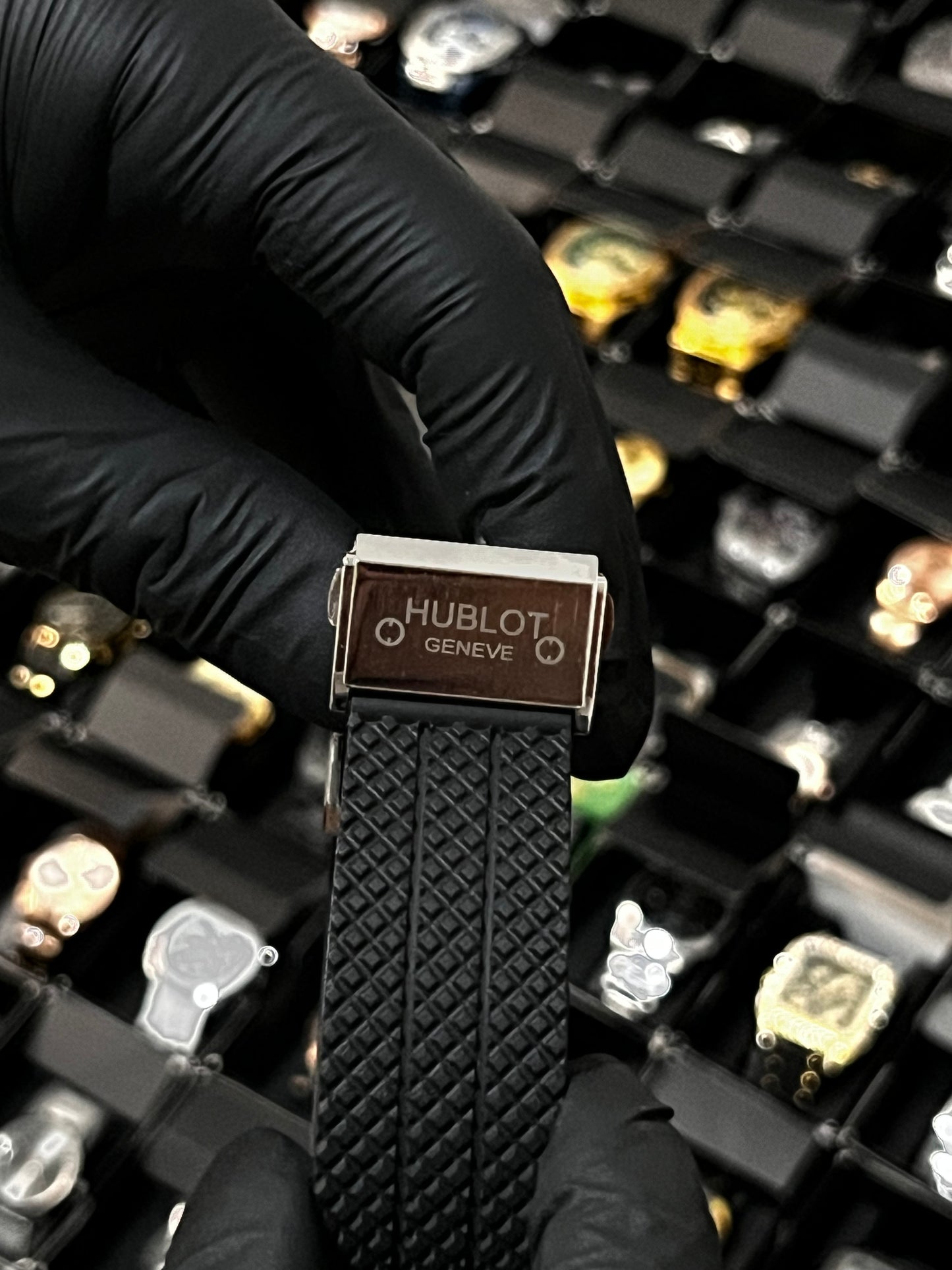 HBLT GNV / PULSO Y FONDO NEGRO / CAJA GRIS