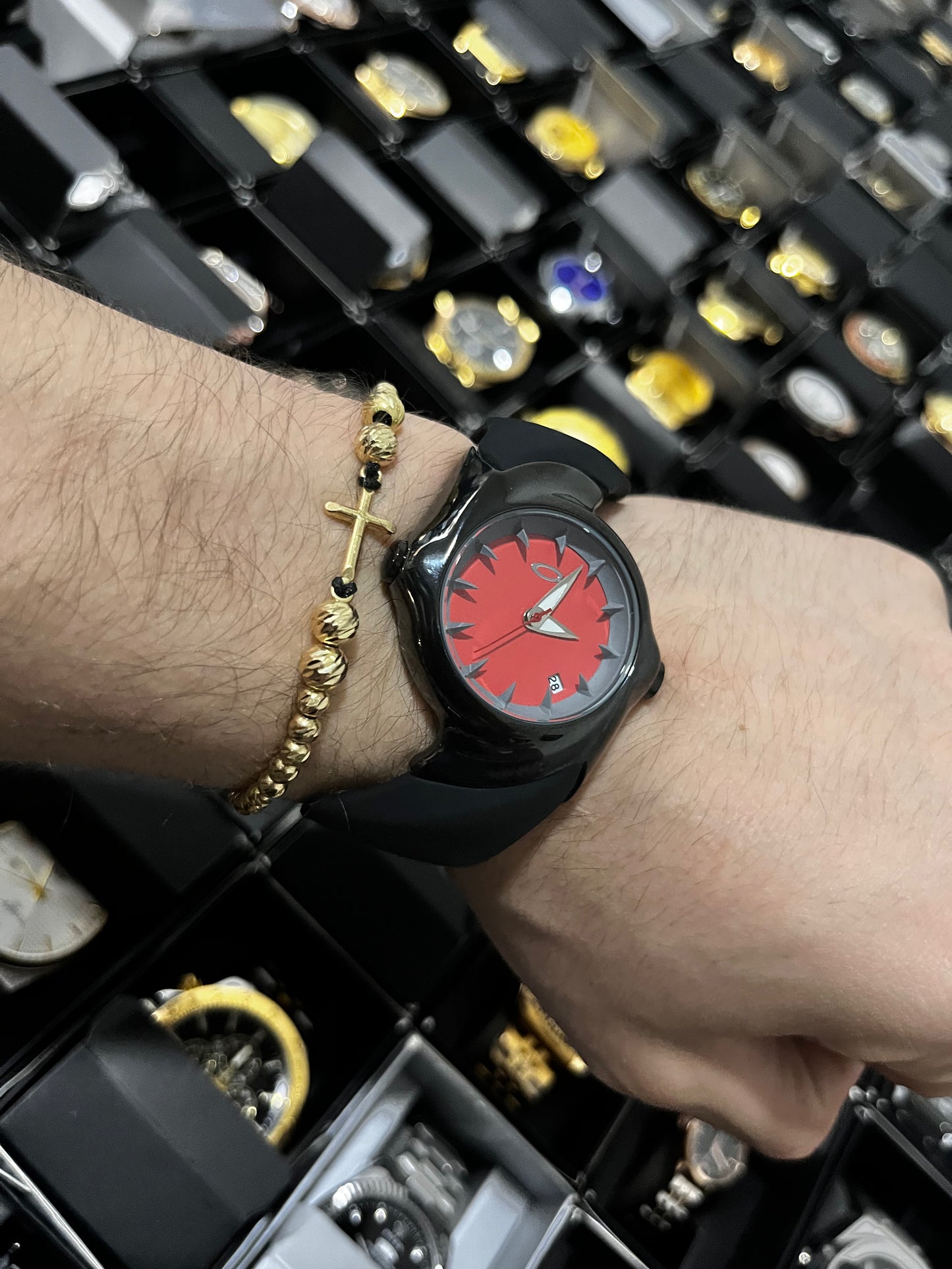 OAK GOMA/NEGRO TABLERO ROJO BISEL NEGRO