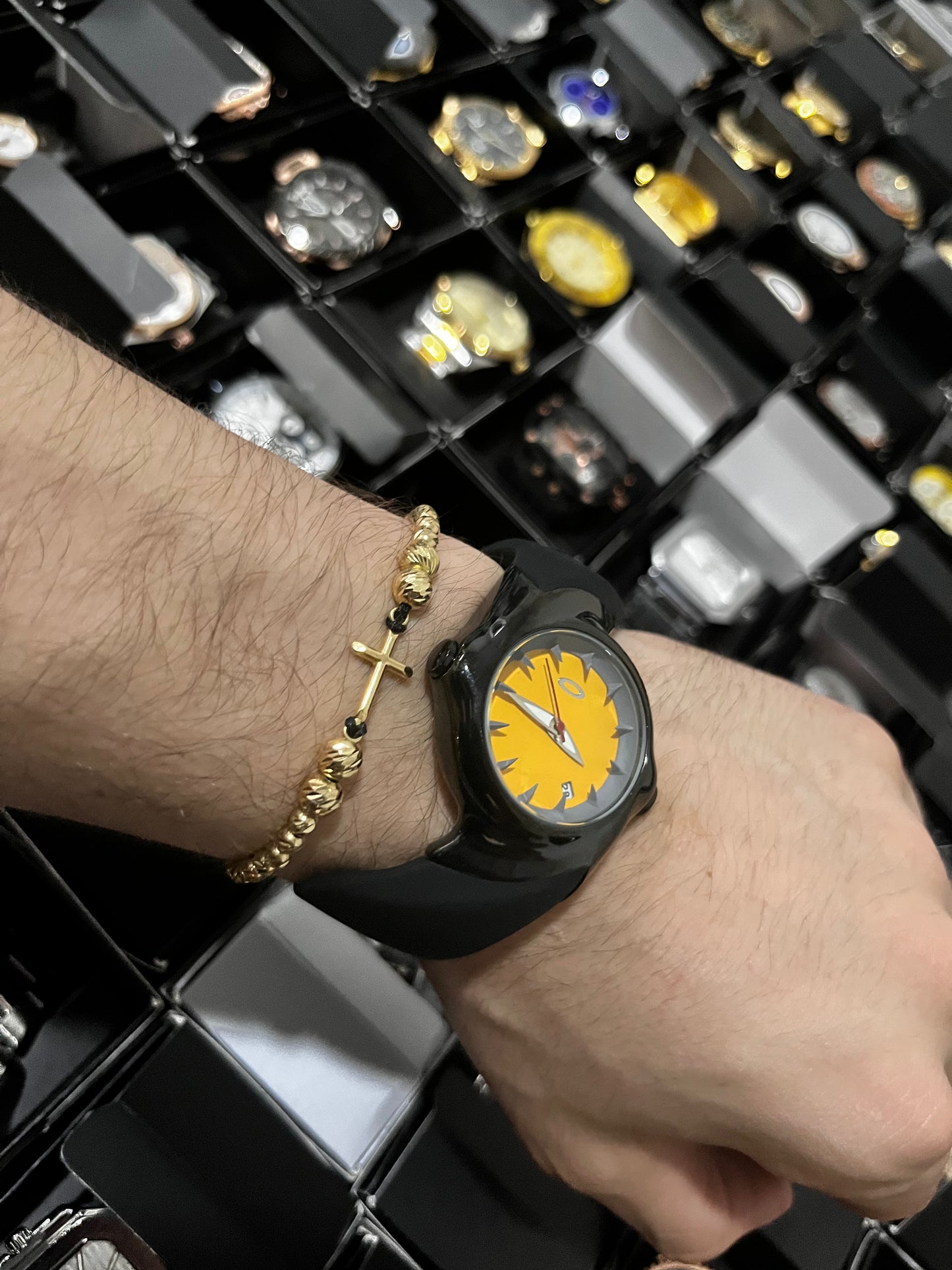 OAK GOMA/NEGRO TABLERO AMARILLO BISEL NEGRO