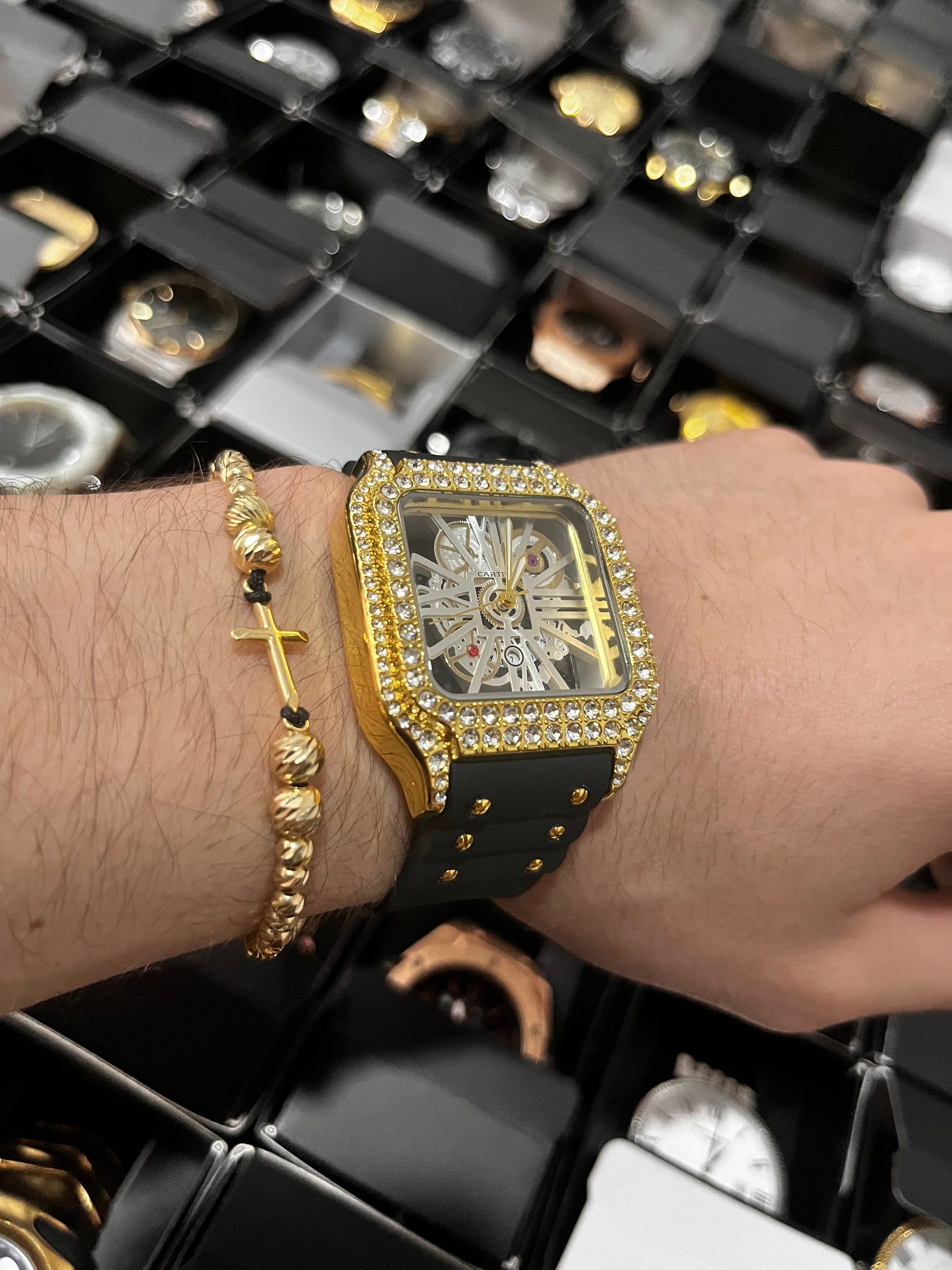 CRTR GOMA/NEGRO TABLERO/SKELETON/BLANCO BISEL/CUBANO/DORADO