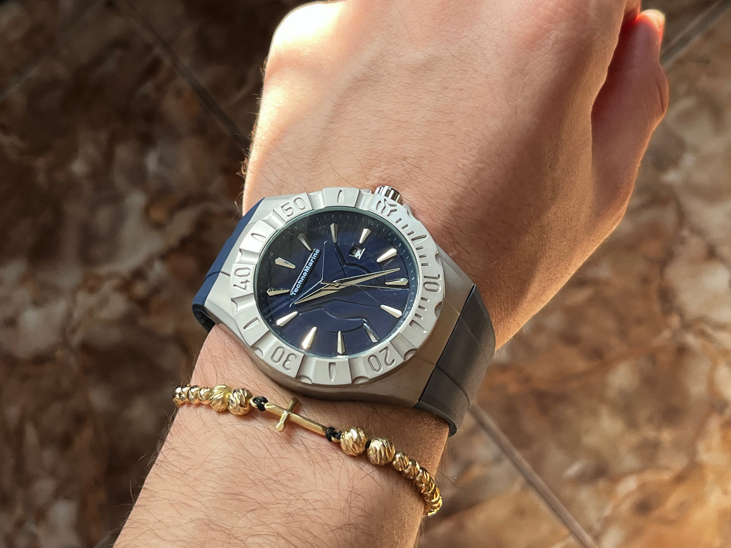 TECH M GOMA AZUL TABLERO AZUL BISEL PLATEADO