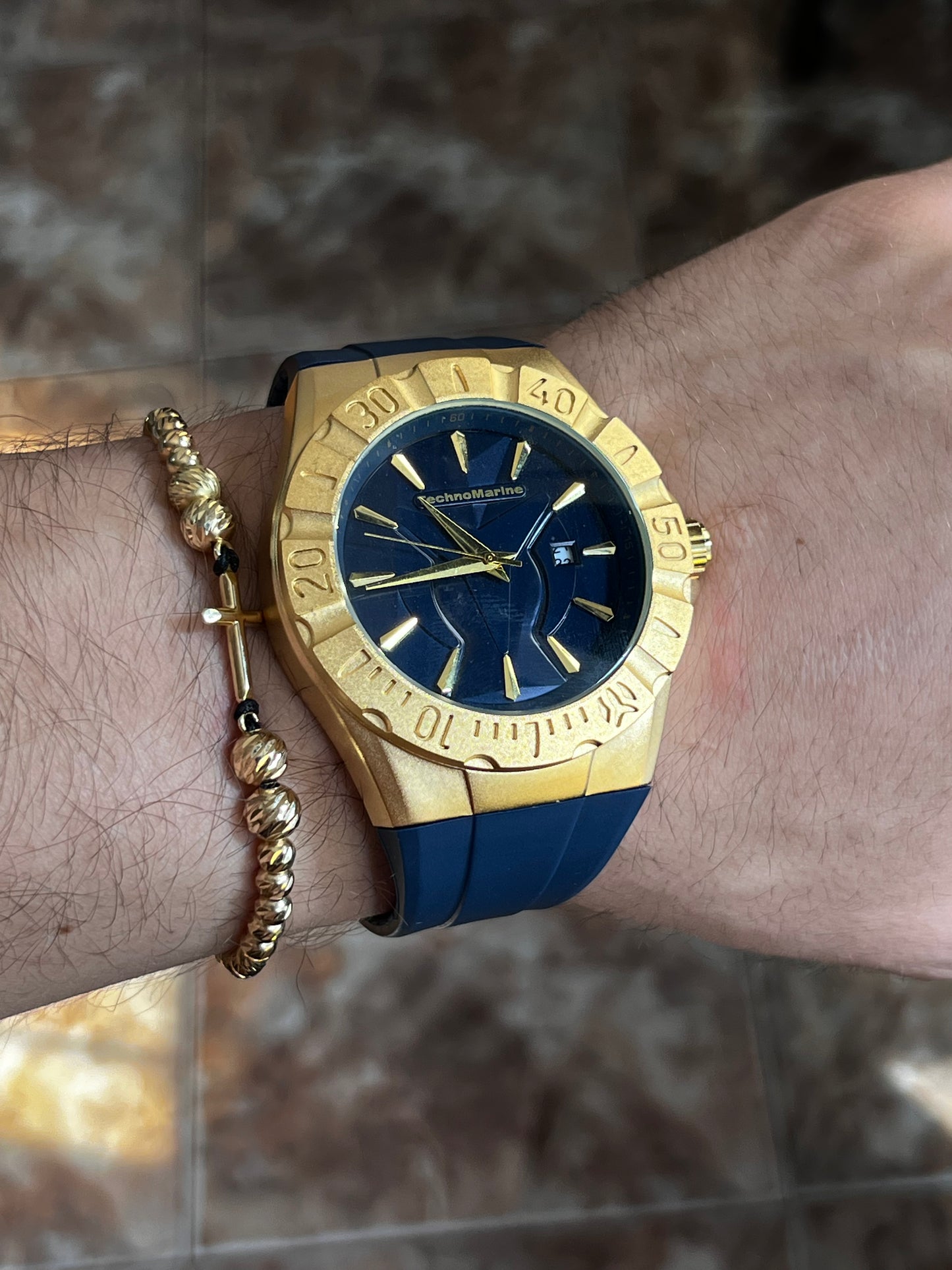 TECH M GOMA AZUL TABLERO AZUL BISEL DORADO