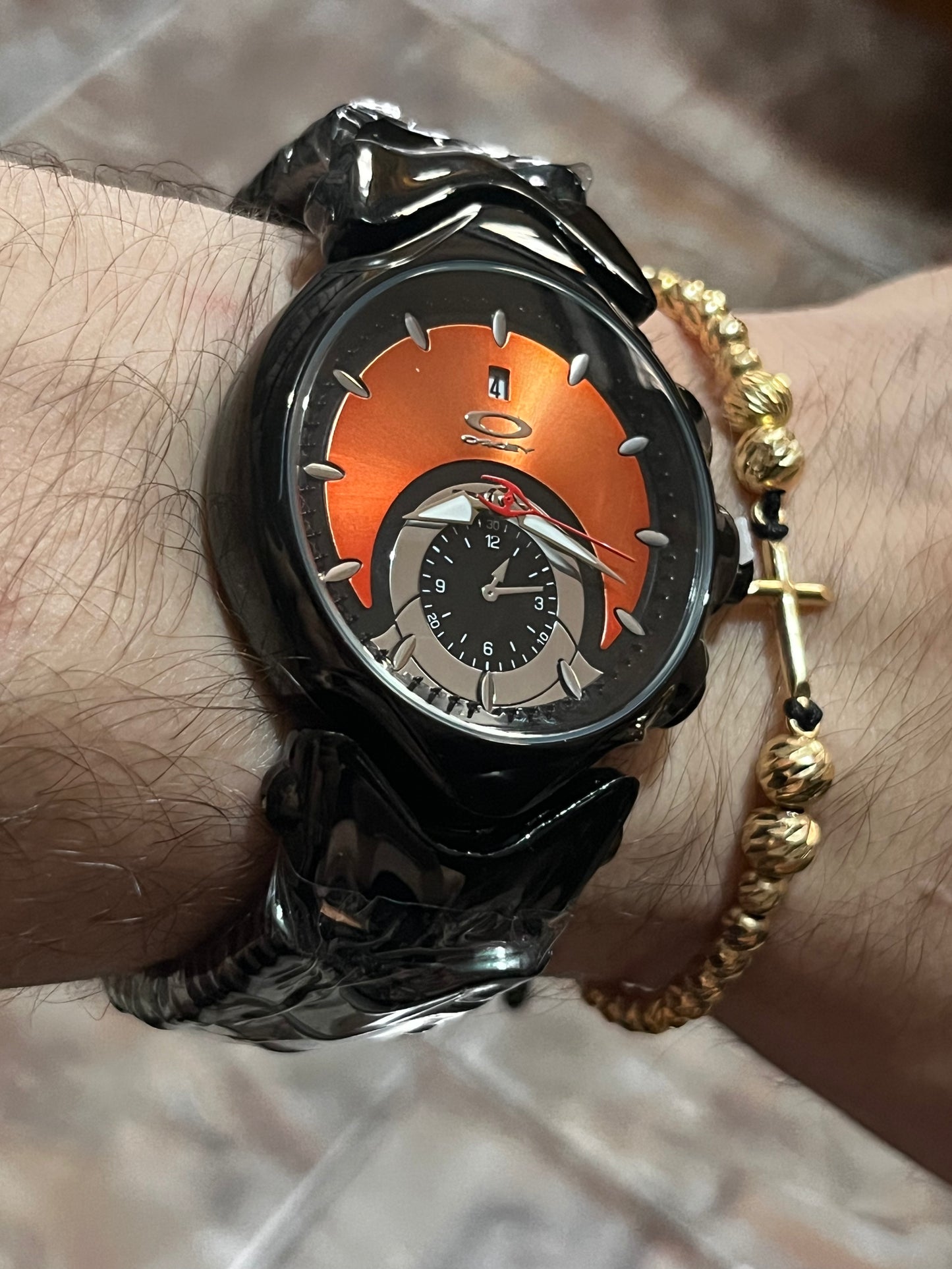 OAK ACERO/NEGRO TABLERO NARANJA/NEGRO BISEL NEGRO