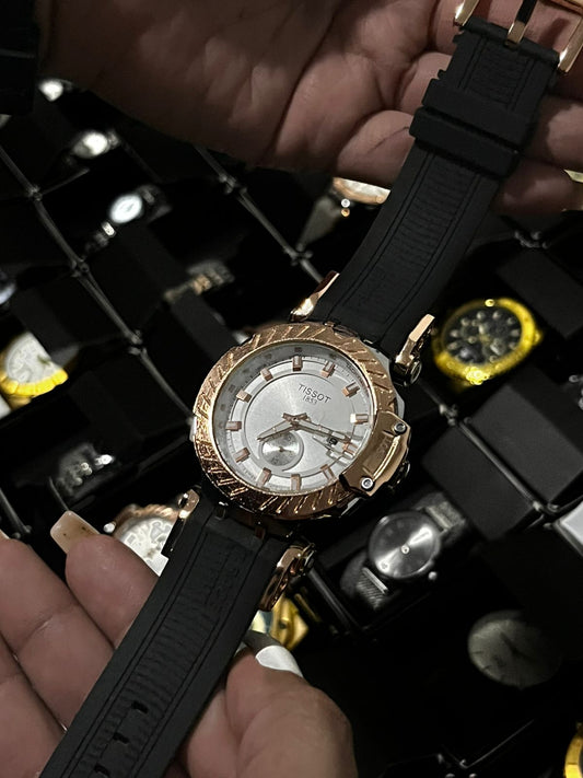 TSST GOMA/NEGRO TABLERO/BLANCO BISEL/DORADO