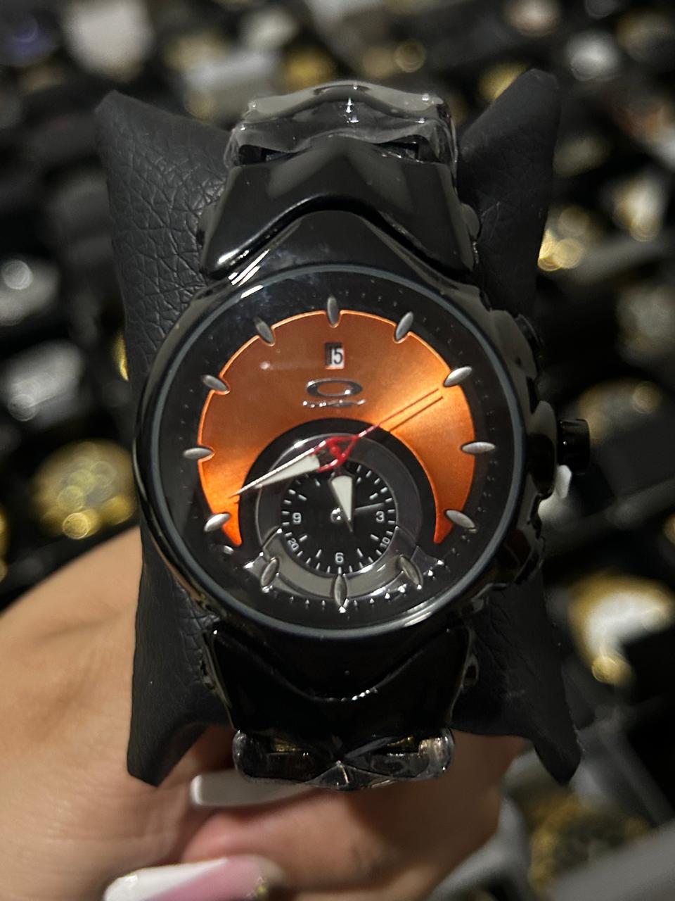 OAK ACERO/NEGRO TABLERO NARANJA/NEGRO BISEL NEGRO